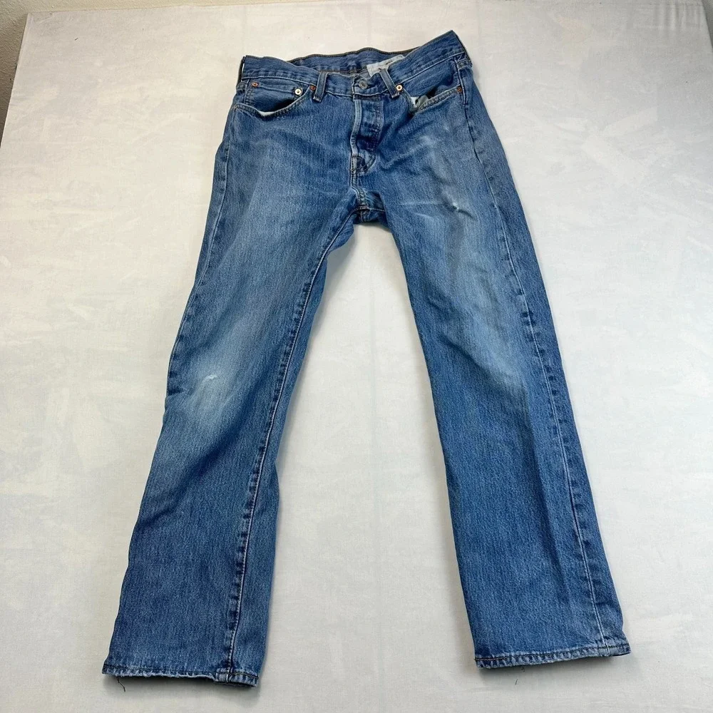 Levi's 501 Jeans Mens 31x30 Blue Denim Straight Leg Faded Medium Wash 5 Pocket